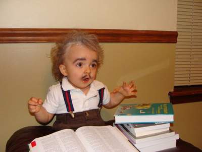 halloween-costumes-for-kids-albert-einstein